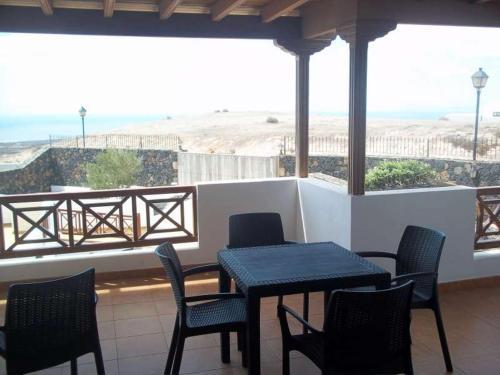 Conil Villa Sleeps 6 Pool Wifi