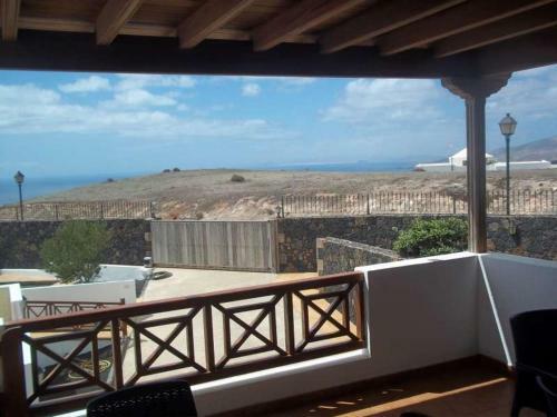 Conil Villa Sleeps 6 Pool Wifi