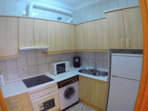 Apartamentos Azor�n Con Aire Acondicionado