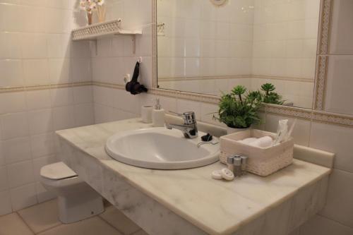 Hostal Casa Longa