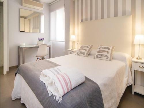Three-bedroom Apartment In Cordoba