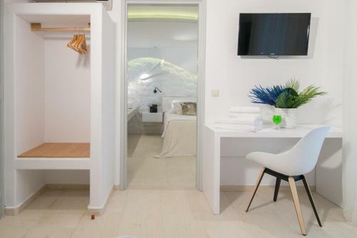 Spiros Hotel