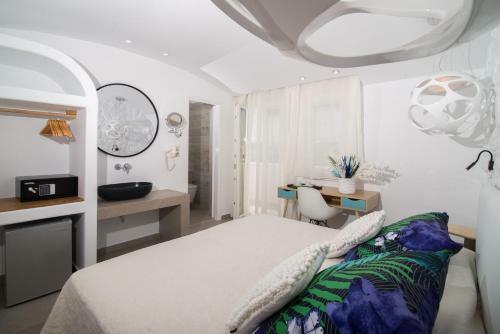 Spiros Hotel
