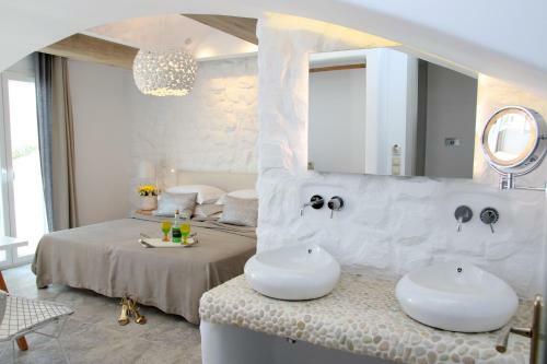 Spiros Hotel