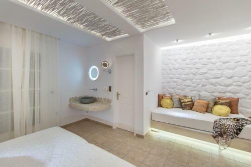 Spiros Hotel