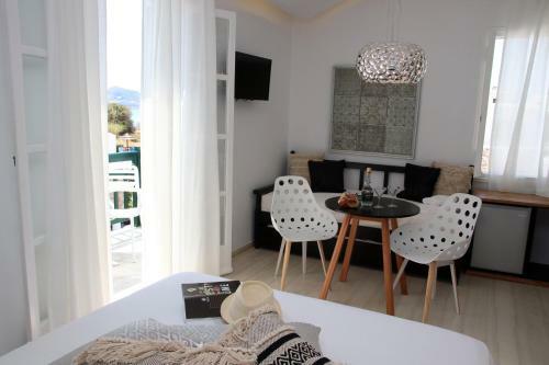 Spiros Hotel