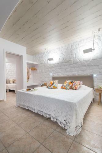 Spiros Hotel