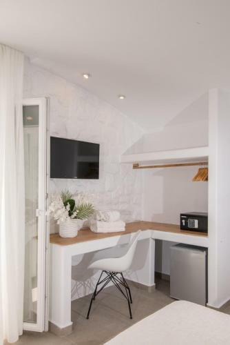 Spiros Hotel