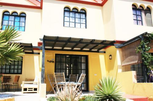 Fuerte Holiday Duplex & Apartments
