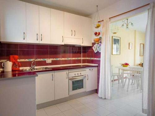 Costa Teguise Apartment Sleeps 2 Pool Wifi