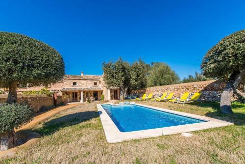 Costitx Villa Sleeps 6 Pool Air Con Wifi