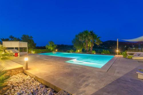 Es Barcares Villa Sleeps 11 Pool Wifi