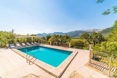 Ullaro Villa Sleeps 9 Pool Air Con Wifi