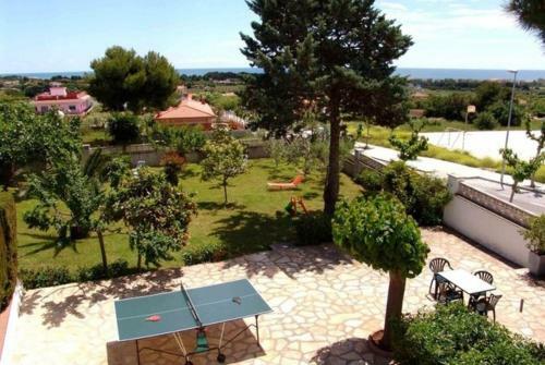 Cubelles Villa Sleeps 10 Pool