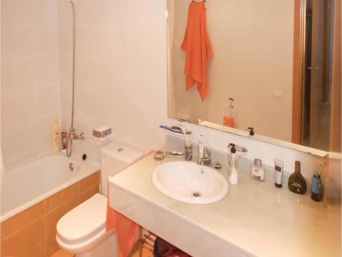 Four-bedroom Apartment In Cubelles