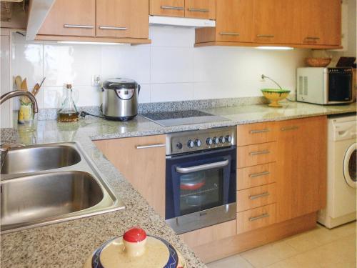 Four-bedroom Apartment In Cubelles