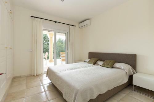 Denia Villa Sleeps 6 Pool Air Con Wifi