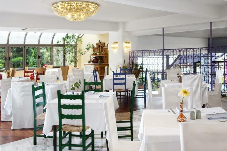Hotel Dionysos