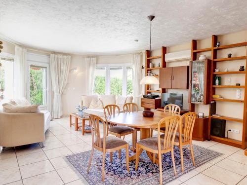 Holiday Home Gafarr�