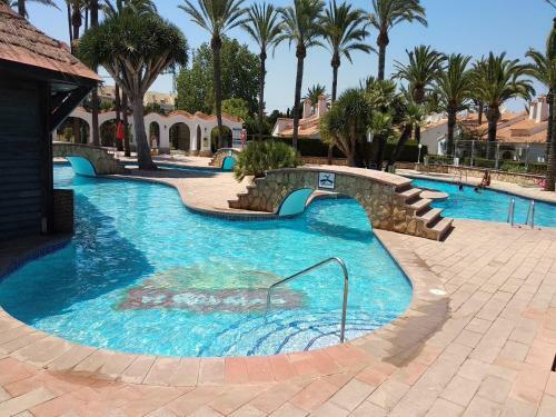 Villa 2 Hab Cerca Piscina Toboganes. Wifi Gratis