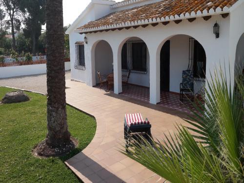 Villa Independiente Cerca De La Playa. Wifi Gratis