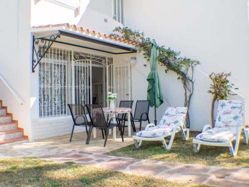 Bungalow Acceso Directo A Piscina.wifi Gratis