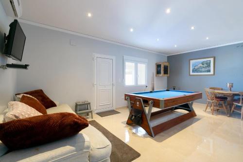 Vila-real Villa Sleeps 8 Pool Air Con Wifi