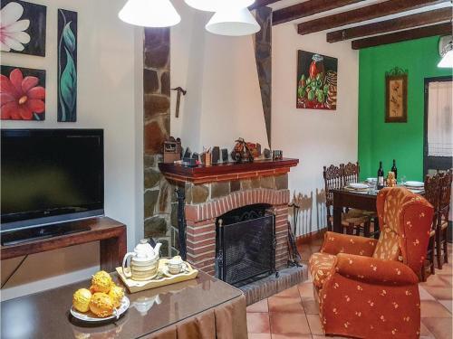 Three-bedroom Holiday Home In El Bosque