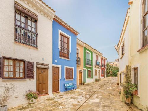 Three-bedroom Holiday Home In Campello