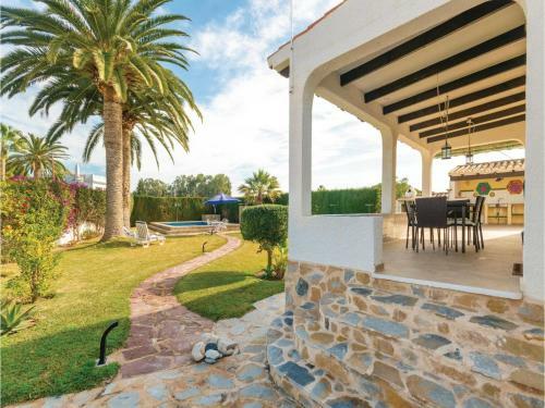 Two-bedroom Holiday Home In El Campello