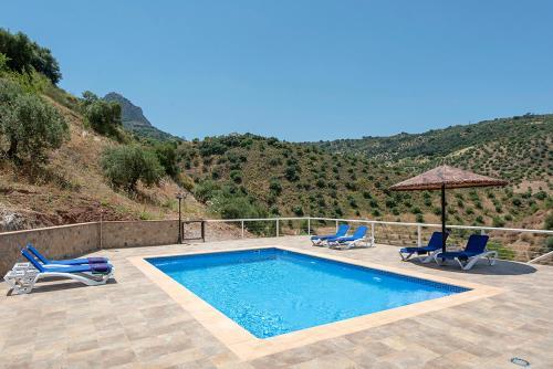El Gastor Villa Sleeps 6 Air Con