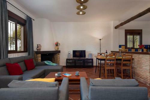 El Gastor Villa Sleeps 4