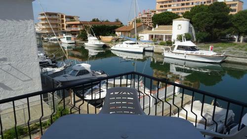 Apartamento Rnet - Claudia Roses