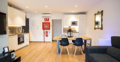 Airhostel Barcelona Airport 24h
