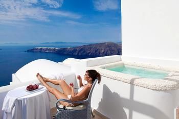 Hotel Above Blue Suites