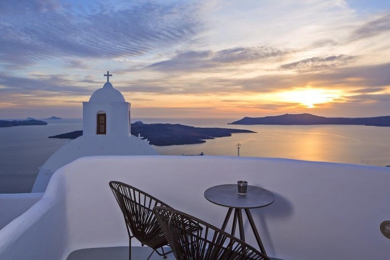 Hotel Aroma Suites