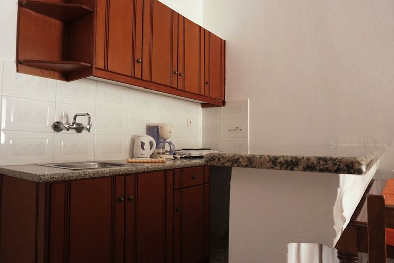 Black Sand Apartments