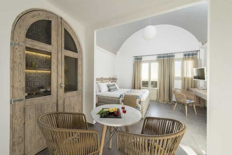 Hotel Caldera's Dolphin