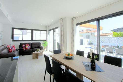 Villa Alberes 97 B - 12457
