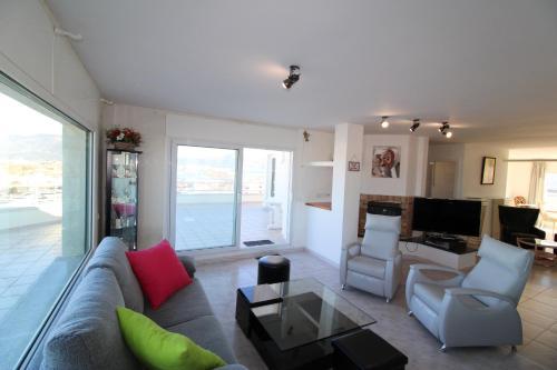 Apartamento �tico Club N�utico Ref. 239