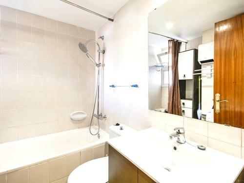 Apartment Carrer De Fabra Pompeu
