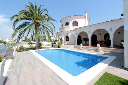 Villa Leon Inmo Cap Ras 29 G - 10627
