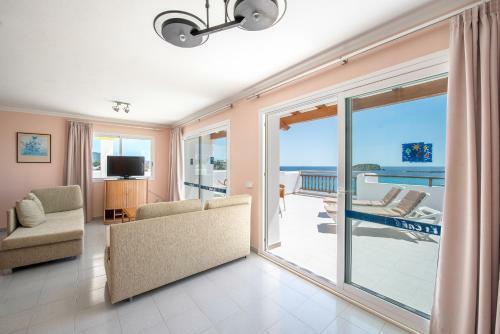 Apartamentos Es Ca�e