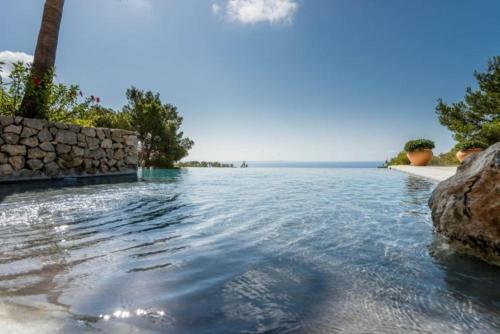 Cubells Villa Sleeps 12 Pool Air Con Wifi