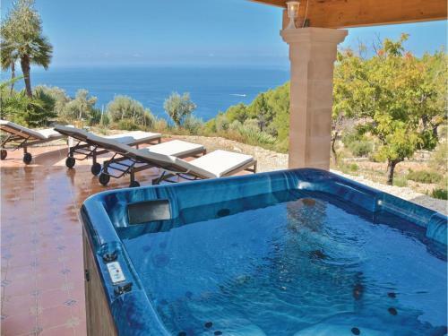 Three-bedroom Holiday Home In Estellencs
