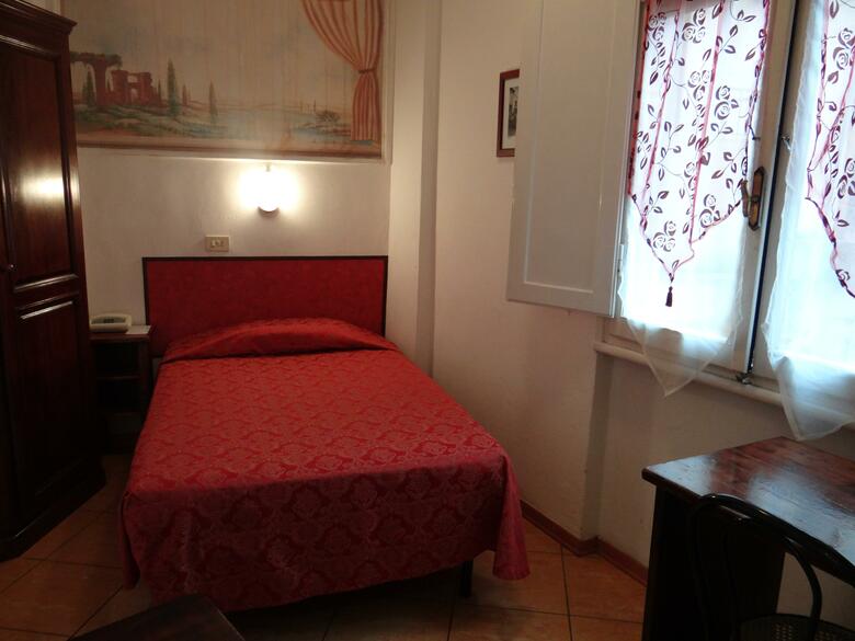 Hotel Ascot