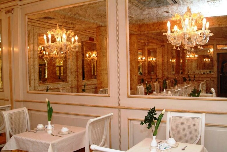 Hotel Belle Epoque