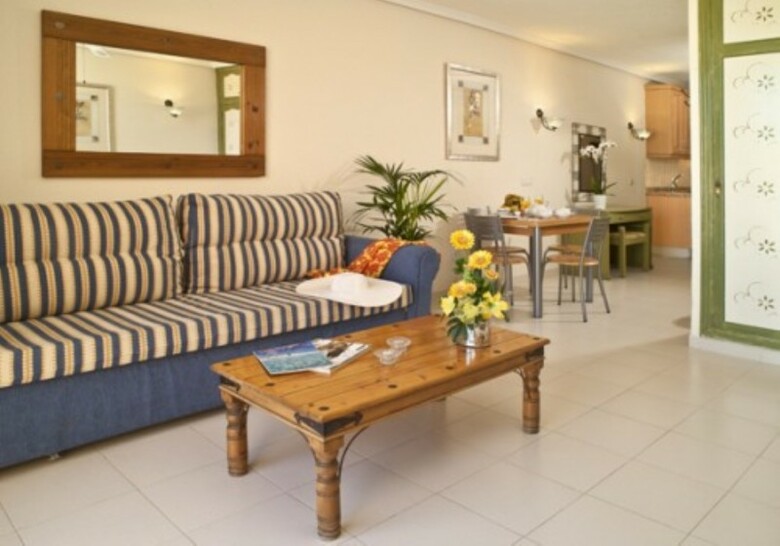 Aparthotel Paradise Court