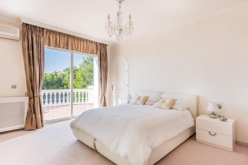 Villa Soraya Near Marbella