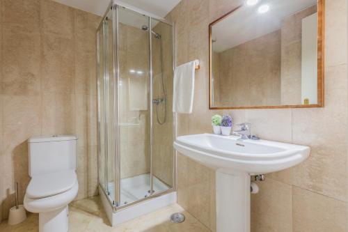 Estepona Beach Apartment By Dahlia Group